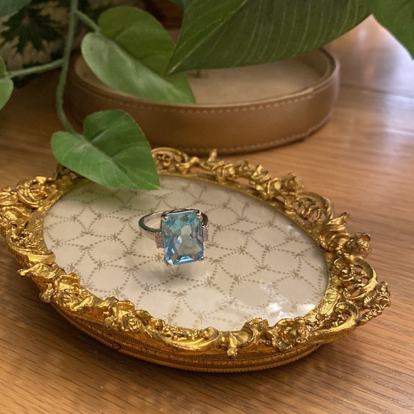Marinac Jewelry - 💍 NWOT Blue Topaz w/4AAA CZ accents Ring. Simple and stylish.